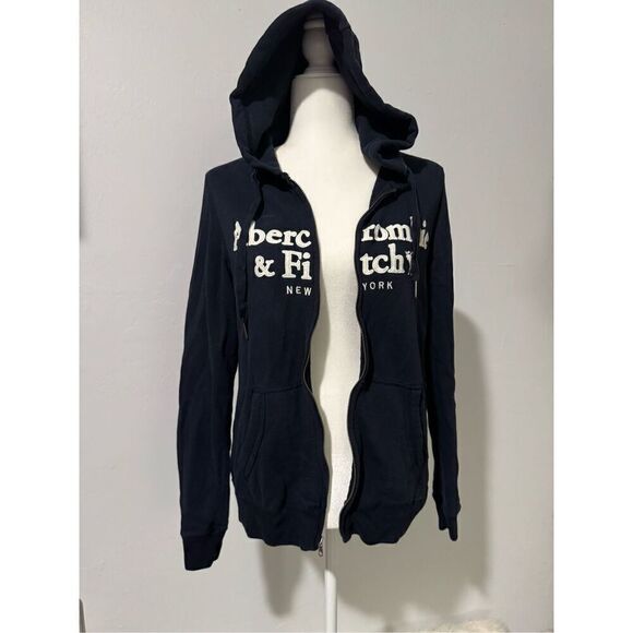Abercrombie & Fitch M hoodie logo on the front zip up - Picture 6 of 6
